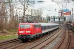 GfF 111 200-2 mit NX-Ersatzzug in Wuppertal, April 2021.