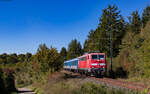 111 036 mit dem SVG69013 (Freudenstadt Hbf - Eutingen) bei Dornstetten 26.9.23