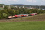 111 216 auf dem Weg nach Würzburg am 17. September 2023 bei Marktbreit.
