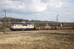 Smartrail 111 108 erklimmt mit ihrem Anhang auf dem Weg in die Einfahrgruppe den Ablaufberg des Rangierbahnhofs München Nord, 19.03.2024