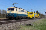 Train4Train GmbH, Bodenwerder mit ihrer  111 025-3  (NVR:  91 80 6111 025-3 D-TFT ) mit einem Bauzug und einem gut gelaunten Lokführer am 7.