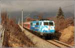 Besonders positiv wurde unser 19.02.2011 durch 111 017  Max'l  beeinflusst. Hier kommt er gerade im Sonnenlicht daher whrend im Hintergrund noch die Nebeschwaden verschwinden. (Garmisch-Partenkirchen)