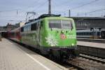 111 039-4  DAV  vor einem RE Richtung Mittenwald im mnchner Hbf am 24.06.2012