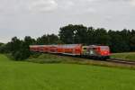 111 024 mit einem BR-Radlzug von Bamberg nach Piding am 04.08.2012 unterwegs bei Hilperting.