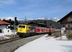 111 024 mit einer RB nach Innsbruck am 04.04.2013 bei Seefeld in Tirol.