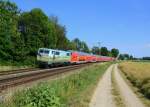 111 039 mit einem RE nach München am 27.06.2014 bei Langenisarhofen.