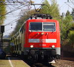 111 093 DB kommt die Kohlscheider-Rampe hoch aus Richtung Neuss,Herzogenrath mit mit dem RE4 aus Dortmund-Hbf nach Aachen-Hbf und fährt durch Kohlscheid in Richtung