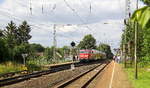 111 062-6 DB kommt die Kohlscheider-Rampe hoch aus Richtung Neuss,Herzogenrath mit einem RE4 Verstärkerzug aus Düsseldorf-Hbf nach Aachen-Hbf und hält in Kohlscheid und fährt dann