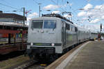 RAILADVENTURE  Die 111 210 ehemals DB mit einem Sonderzug anlässlich der Bahnhofseinfahrt Basel Badischer Bahnhof am 10.