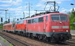 Interessante Fuhre, die DB  111 058  (NVR:  9180 6 111 058-4 D-DB ) mit  218 406-7  (NVR:  9280 1 218 406-7 D-DB ) und einem beschädigten Triebzug der DB Regio  612 090  Name:  Lindau  am Haken