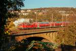 111 212-7 DB  miet&kauf mich  mit RE4 auf der Sonnborner Brücke in Wuppertal, November 2020.