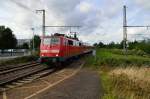 Am Dienstag den 10.9.2013 in Rheydt Hbf kommt die 111 101-2 mit N-Wagen als RE4 Verstärkerzug eingefahren.