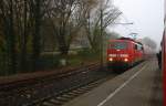 111 093 DB zieht den RE4 aus Dortmund-Hbf nach Aachen-Hbf und hält in Aachen-West und fährt in Richtung Aachen-Schanz,Aachen-Hbf.