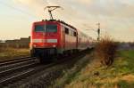 111 076 ist am Sonntagnachmittag den 4.1.2015 mit einem RE7 nach Krefeld unterwegs, hier ist der Zug nahe Neuss-Allerheiligen zu sehen.