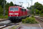 111 025-3 mit Ziel Stuttgart Hbf erreicht am 30.05.2015 den Bahnhof Crailsheim