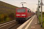 Nachschieben fährt die 111 155 hier in Allerheiligen gen Krefeld mit einem RE7 am Freitag 23.10.2015