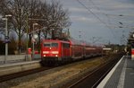 111 121 mit einem Verstärker RE4 nach Aachen Hbf in Korschenbroich am 23.3.2016