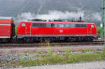 Vor Verstärkerzügen kommt die Baureihe 111 immer noch nach Mittenwald.
