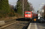 Ein Nachschuss von der 111 149 DB schiebt den RE4 aus Aachen-Hbf nach Dortmund-Hbf und kommt aus Richtung