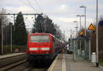 Ein Nachschuss von der 111 116 DB schiebt den RE4 aus Aachen-Hbf nach Dortmund-Hbf und kommt aus Richtung