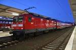 112 116 steht am 11.3.2017 mit dem RE3 (RE3316) von Berlin Hauptbahnhof (tief) nach Stralsund Hauptbahnhof in Berlin Lichtenberg.