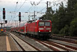 112 154-0 von DB Regio Schleswig-Holstein (DB Regio Nord) als RE 21035 (RE70) von Kiel Hbf nach Hamburg Hbf erreicht den Bahnhof Neumünster auf Gleis 4.