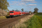 112 119 am 30.04.2023 mit dem RE3 3312 in Engelswacht.