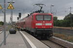 112 146 fährt als RE15 nach Dresden-Neustadt am 8 Juli von Coswig (b.