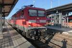 Nachdem mich die 112 150 mit einem Doppelstockzug Anfang September von Dresden-Neustadt nach Ruhland bef�rdert hat, begibt sie sich weiter nach Hoyerswerda. Die Doppelstockz�ge sind eine gute Variante w�hrend der Fahrrad-Saison, wesentlich mehr Stellpl�tze als in den einst�ckigen Triebwagen gleich welcher Traktion.