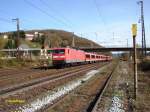 112 172 mit Pumawagen bei Einfahrt in Gem�nden/M (KBS 800)  Dieser Zug f�hrt von W�rzburg nach Frankfurt/M Hbf 06.04.2007