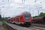 Der RE 7 nach Krefeld mit Schublok 112 161-5 bei der Einfahrt in Solingen Hbf am 06.07.2008  Gleis 1 ist mitlerweile neu verlegt,wie man sehen kann