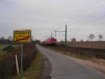 112 178-9 rast am 22.01.09 mit RE 21575 L�beck Hbf - Hamburg Hbf bei Altenfelde seinem n�chsten Halt entgegen.