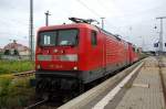 112 146 steht zusammen mit 111 159 im Hbf Dessau.