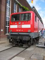 112 147-4 aus Kiel beim Tag der offenen T�r im AW Dessau.
