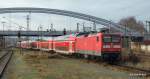 112 181-3 erreicht am 28.11.09 mit dem RE 21416 aus Hamburg Hbf den Hauptbahnhof der Hansestadt L�beck auf Gleis 5.