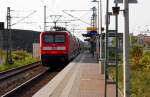 Nachschub leiste die 112 134 an der RE7 nach Krefeld, als sie hier in Allerheiligen abgelichtet wurde.