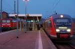 Rechts die 642 699/199 & 642 220/720 als (RB 36716) nach Stendal und links die 112 189 mit dem RE2 (RE 38145) nach K�nigs Wusterhausen in Rathenow.
