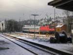 Eigentlich sollten hier jetzt statt 112er und Interregiowagen 146er mit Doppelstockwagen fahren.....Nachdem aber die 146er nach technischen Probleme (der Bremscomputer spinnt) erstmal raus sind und