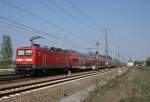 112 114-4 schiebt am 19.04.'11 ihren RE18 nach Cottbus am Abzwg.