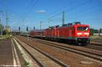 112 144-1 hatte eine ganz neue HU bekommen und hing am Zugende eines Pbz, der von der 115 261-0 gezogen wurde und der Pbz bei der Durchfahrt in Berlin-Sch�nefeld Flughafen und es ging in Richtung
