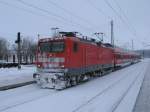 Der Winter will R�gen einfach nicht verlassen,so stand die Cottbuser 112 103,mit dem RE 13022 nach Stralsund,am 23.M�rz 2013,im verschneiten Bergen/R�gen.