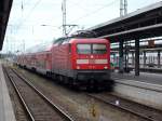Einfahrt von 112 121,am 21.Juni 2015,in den Stralsunder Hbf.