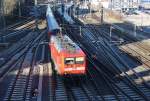 112 141-7 macht sich am 16.3.2016 mit einem RE70 (RE21027) von Kiel in die Hansestadt Hamburg auf den Weg.