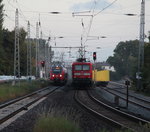 Noch vor Sonnenaufgang begegneten sich 442 841 und 112 105 in H�he Haltepunkt Rostock-Bramow.02.09.2016