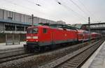 112 113 macht sich am 11.2.2017 mit dem RE5 (RE4358) von Wünsdorf-Waldstadt nach Rostock Hauptbahnhof in Berlin Gesundbrunnen auf den Weg.