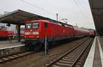 112 189-6 ist am 11.2.2017 mit dem RE3 (RE3311) von Stralsund Hauptbahnhof nach Berlin Hauptbahnhof (tief) unterwegs.