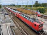 DB 112 114 mit dem RE 3155 nach Rathenow, am 10.10.2023 in Falkenberg (Elster).