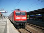 Ein RE 5 auf der Fahrt von Rostock Hbf nach Lutherstadt Wittenberg macht in Neustrelitz Hbf Halt.