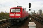 DB 112 105-2 mit RE2 nach Cottbus am 26.10.2008 in Berlin Ostbahnhof.