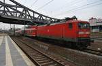 112 165 erreicht am 11.2.2017 mit dem RE3 (RE3347) von Schwedt(Oder) nach Berlin Hauptbahnhof (tief) den Bahnhof Berlin Gesundbrunnen.